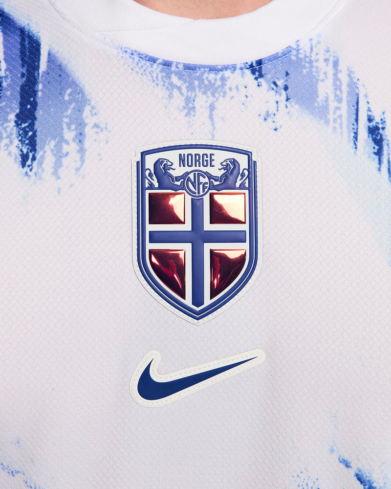Segunda Equipación Noruega 2024/25